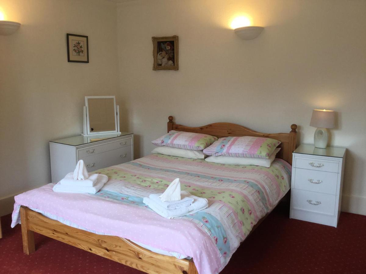 Three-Bedroom Old Cottage Free Parking Inverness Exteriör bild
