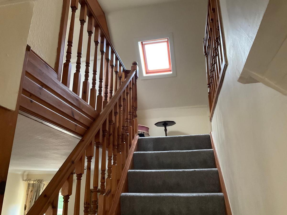 Three-Bedroom Old Cottage Free Parking Inverness Exteriör bild