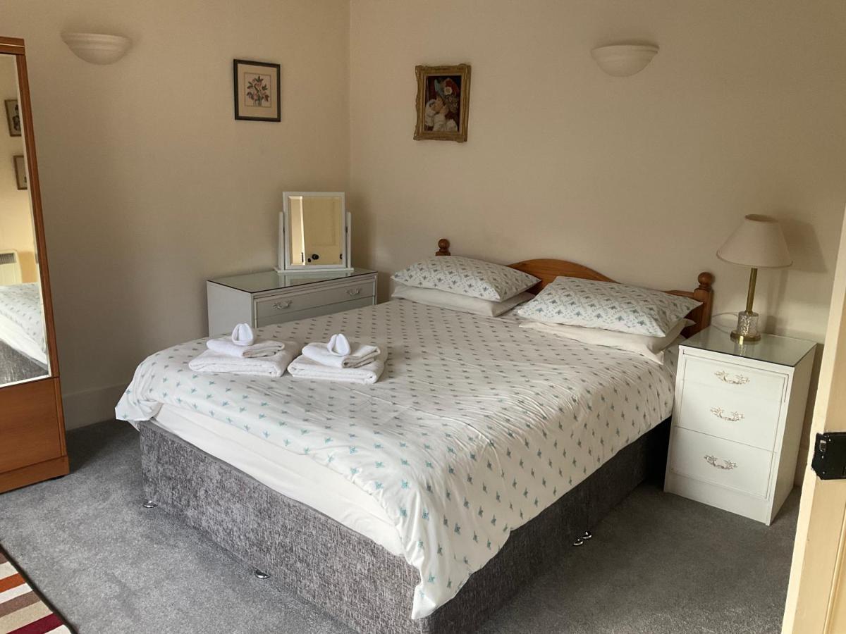 Three-Bedroom Old Cottage Free Parking Inverness Exteriör bild